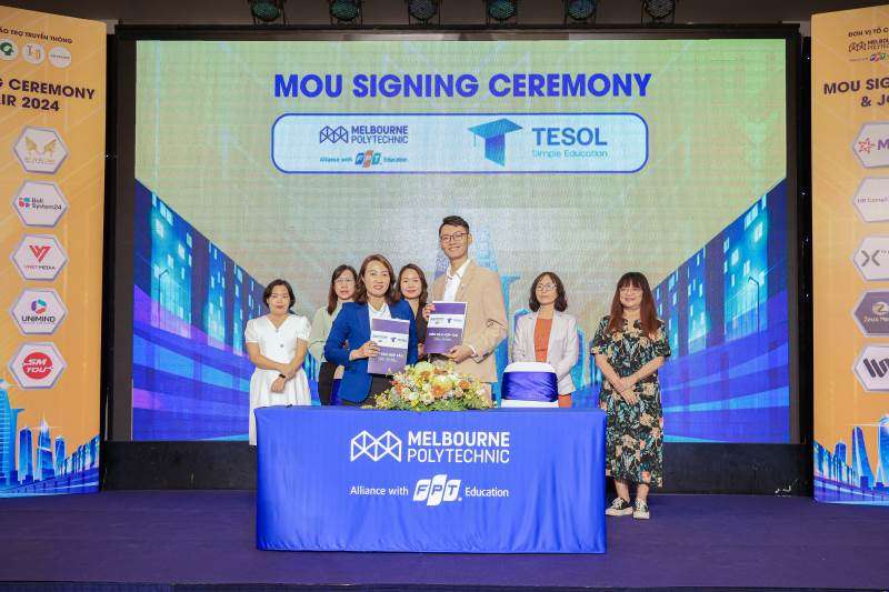 thầy Lê Cao Bách ký kết hợp tác cùng Melbourne Polytechnic
