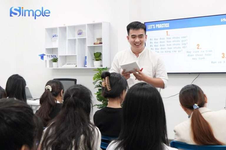 học viên tham gia lộ trình học tiếng Anh tại Simple (13)