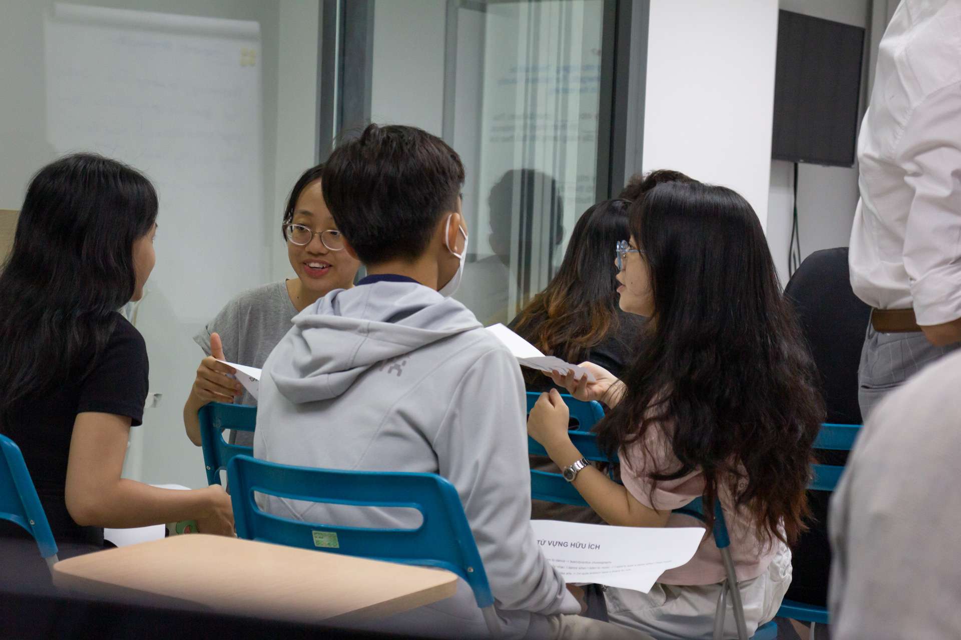 Phát triển output và feedback trong lớp Writing Speaking