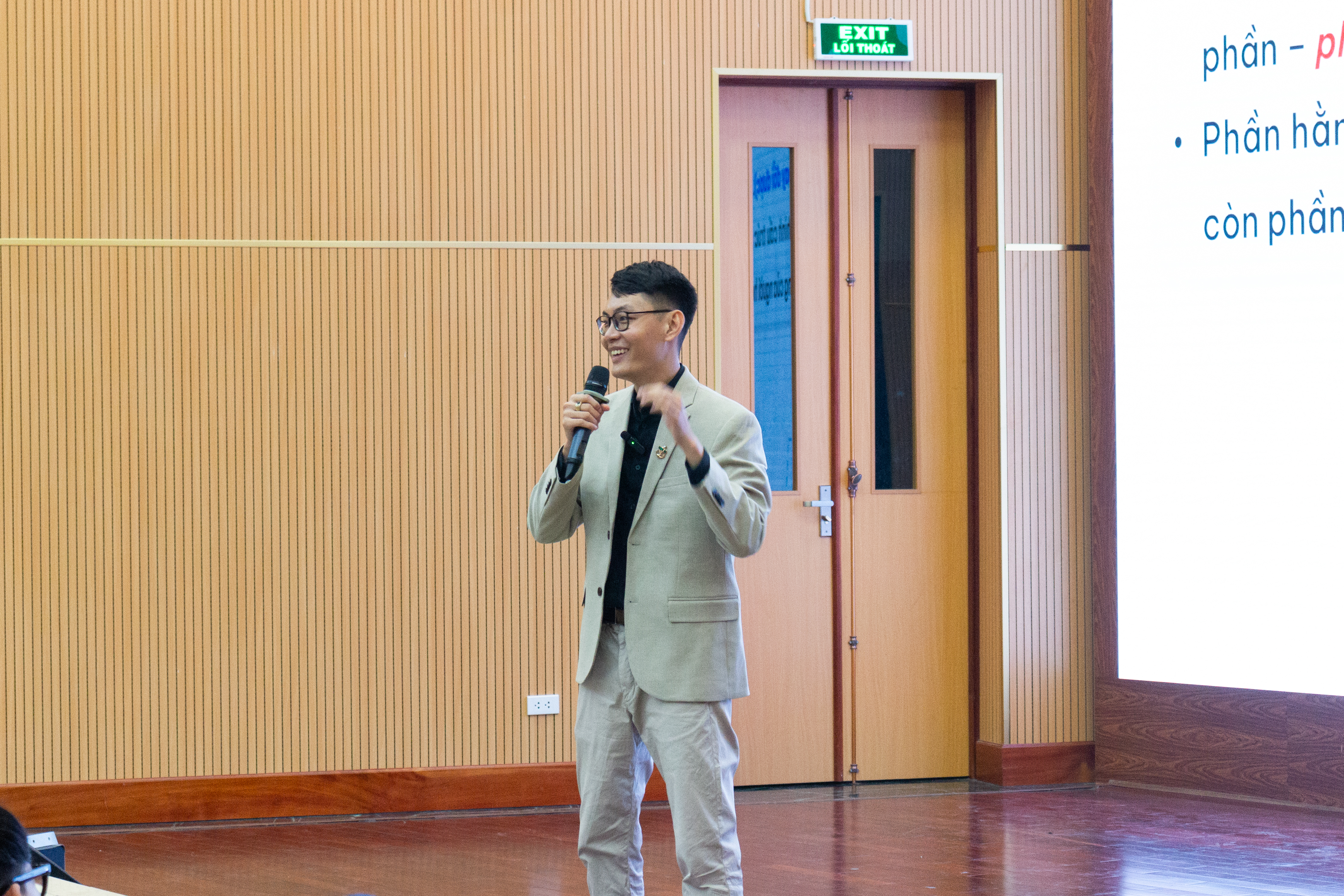 Luyện ngữ pháp speaking ielts để nâng cao band điểm